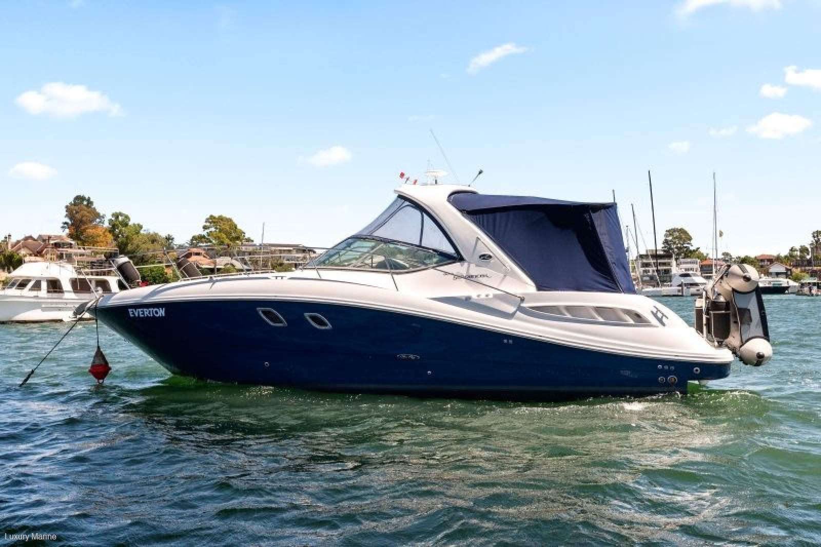 Sea Ray 330 Sundancer