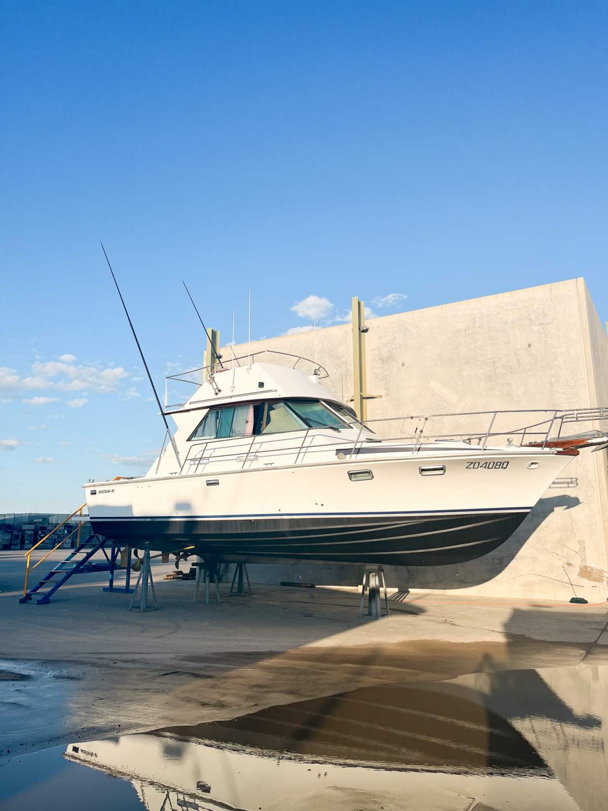 Bertram 35 Flybridge