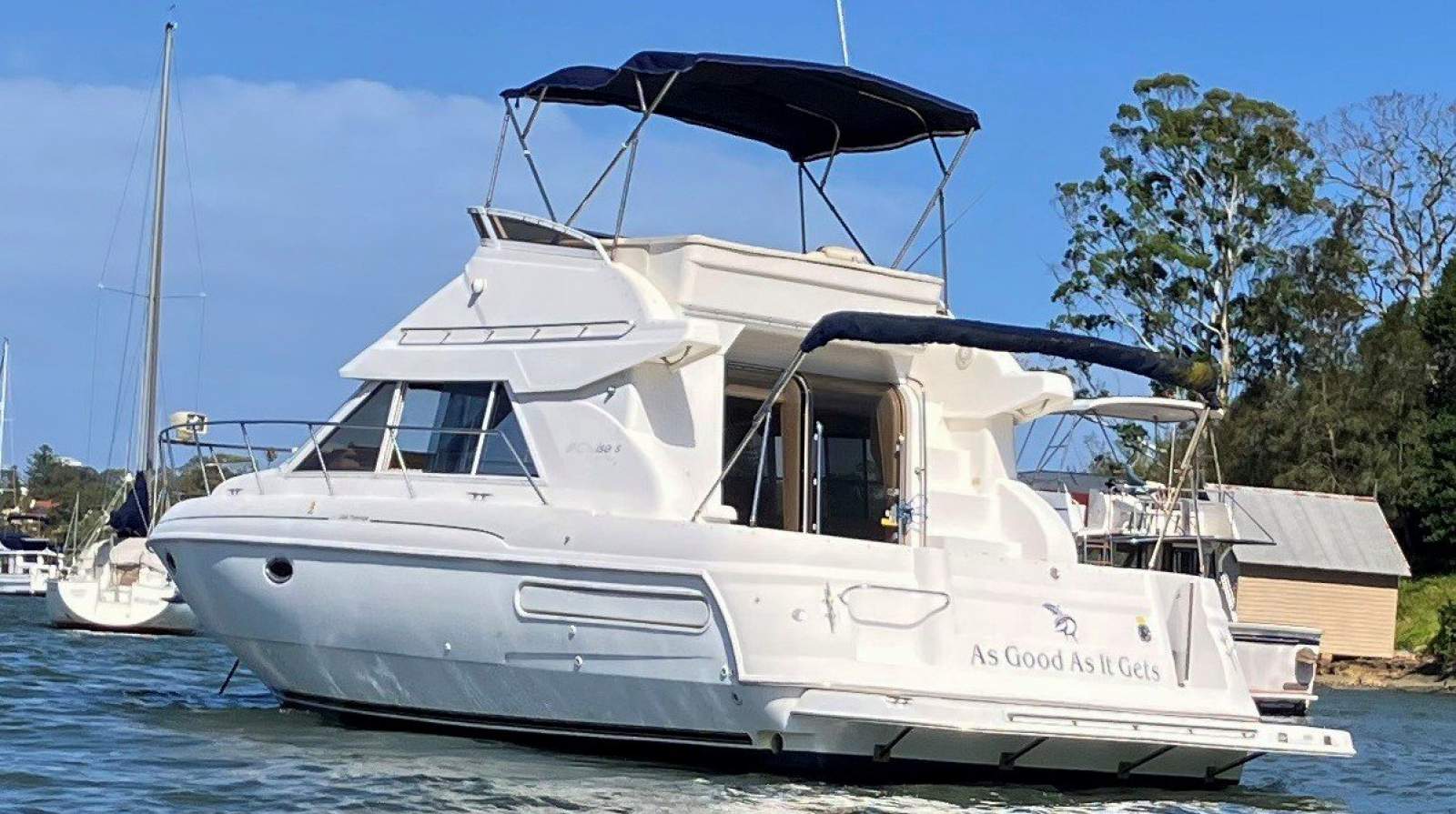 Cruisers Yachts 35 Flybridge