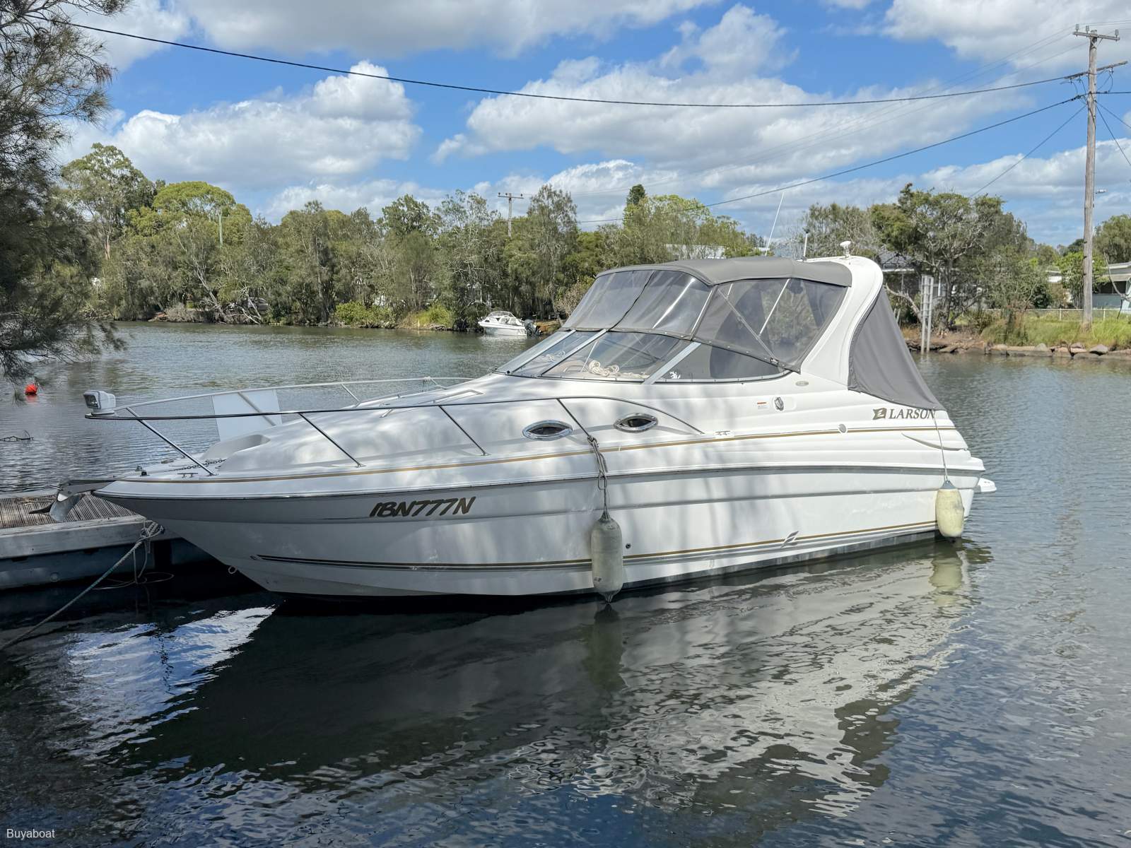 Larson Cabrio 260