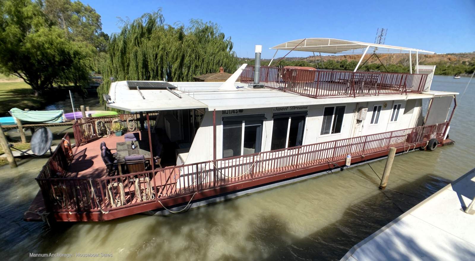 SWEET DREAMS Large two decked, two bed, Houseboat.