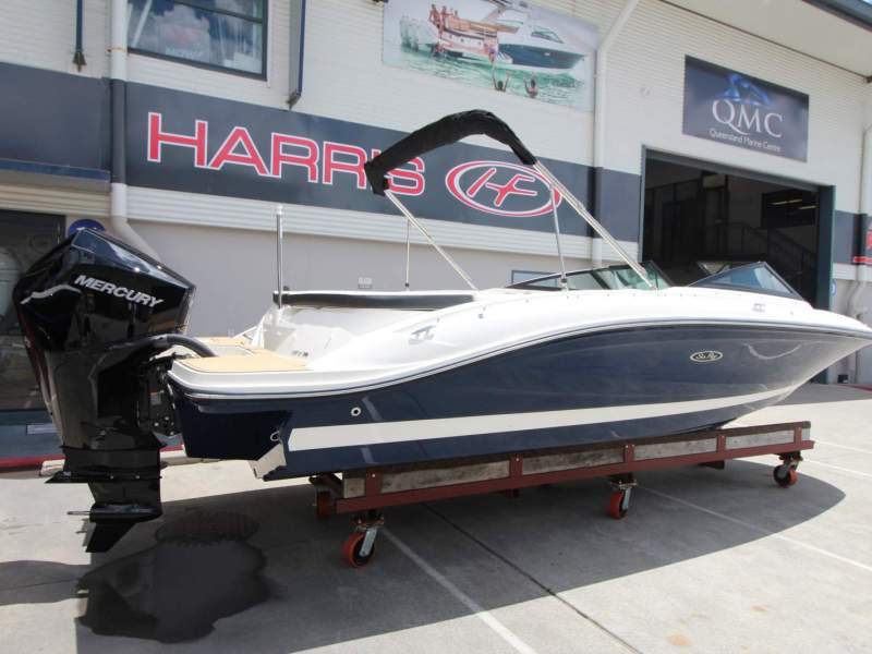 Sea Ray 210 SPX OB Bowrider