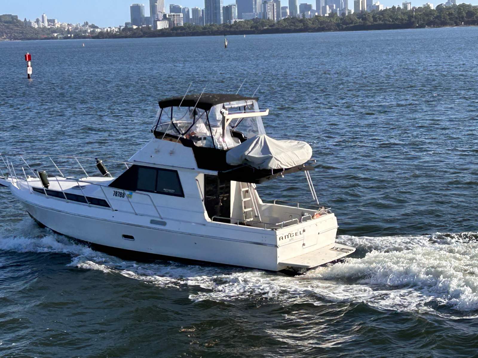 Thomascraft 35 Flybridge