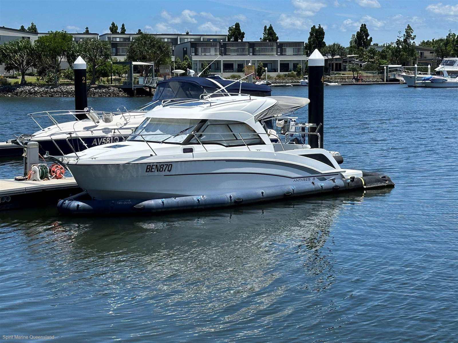 Beneteau Antares 8.0 OB
