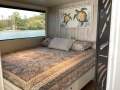 Modern Home Cruiser Liveaboard Houseboat:Bedroom