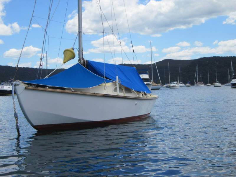 Custom Bluebird 22ft yacht
