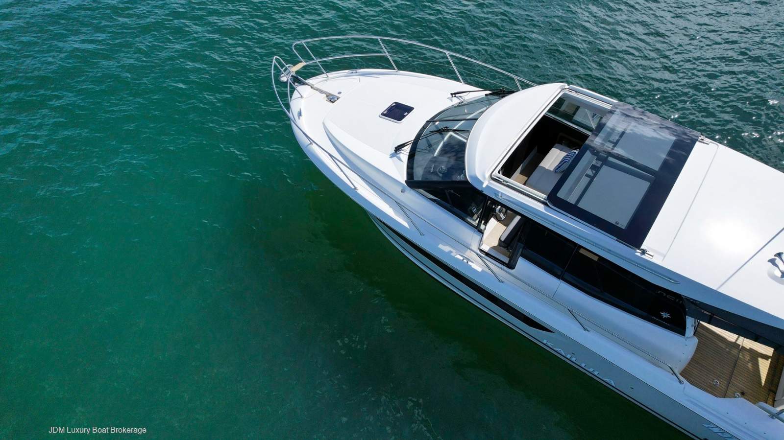 Jeanneau NC 11