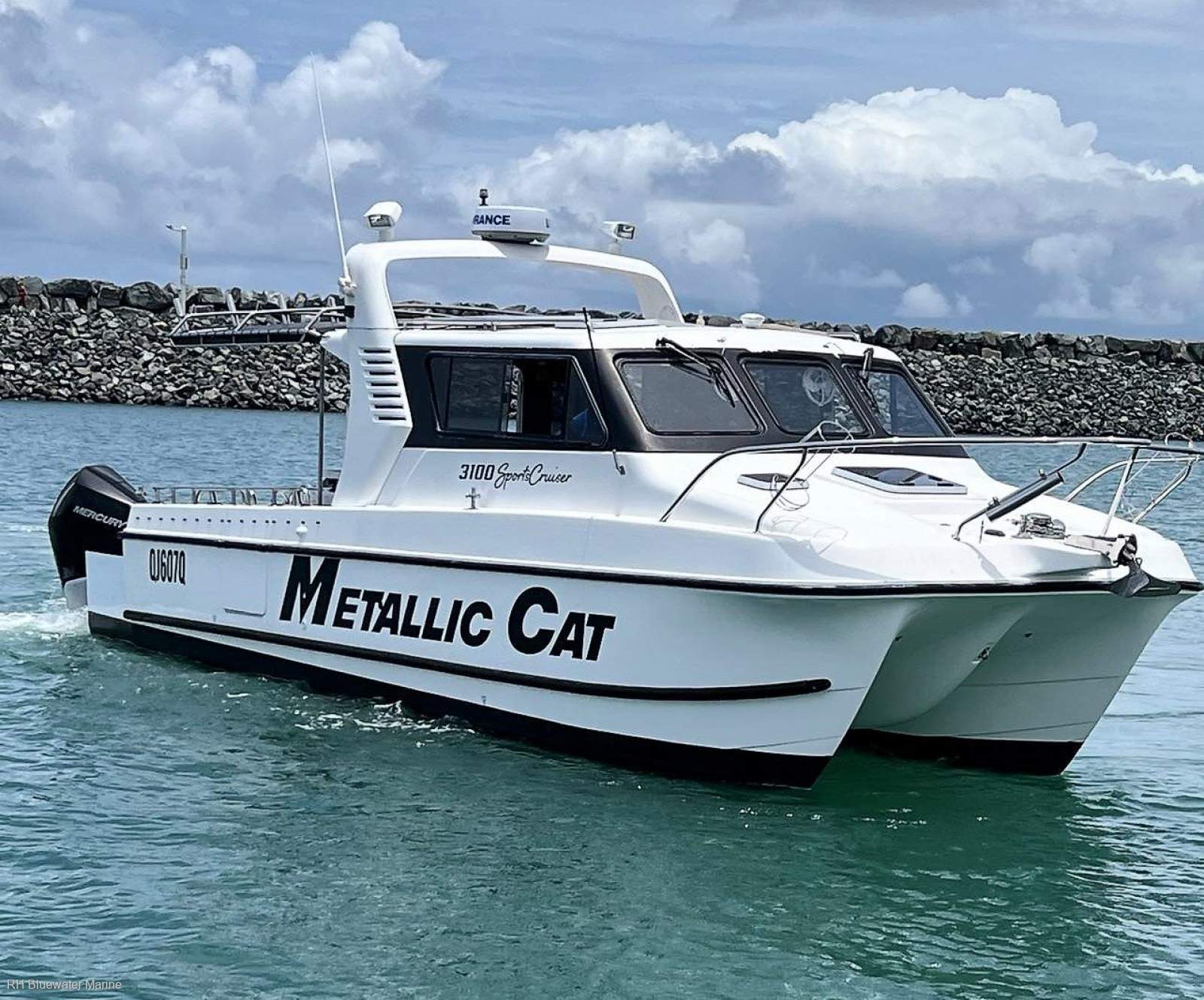 Noosa Cat 3100 Sports Cruiser