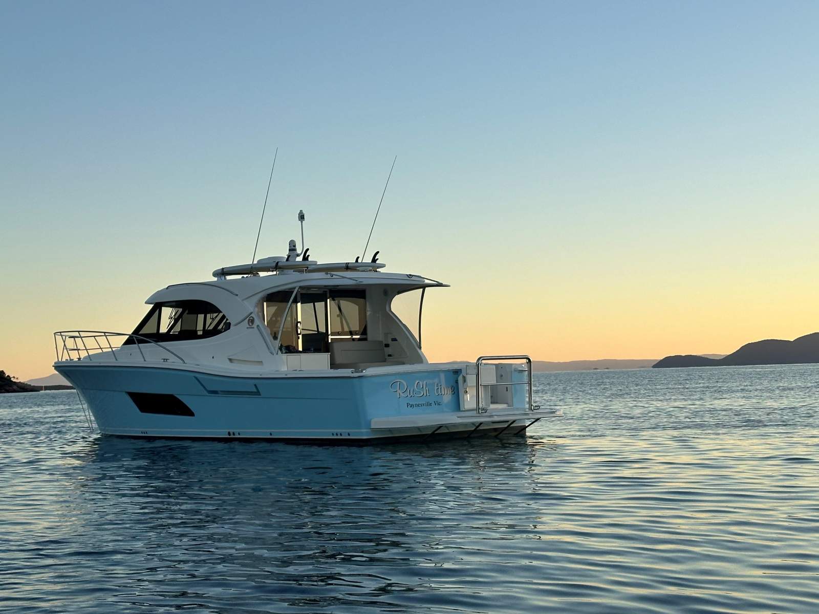 Rush Time Riviera 445 SUV Boat Brokers of Tasmania