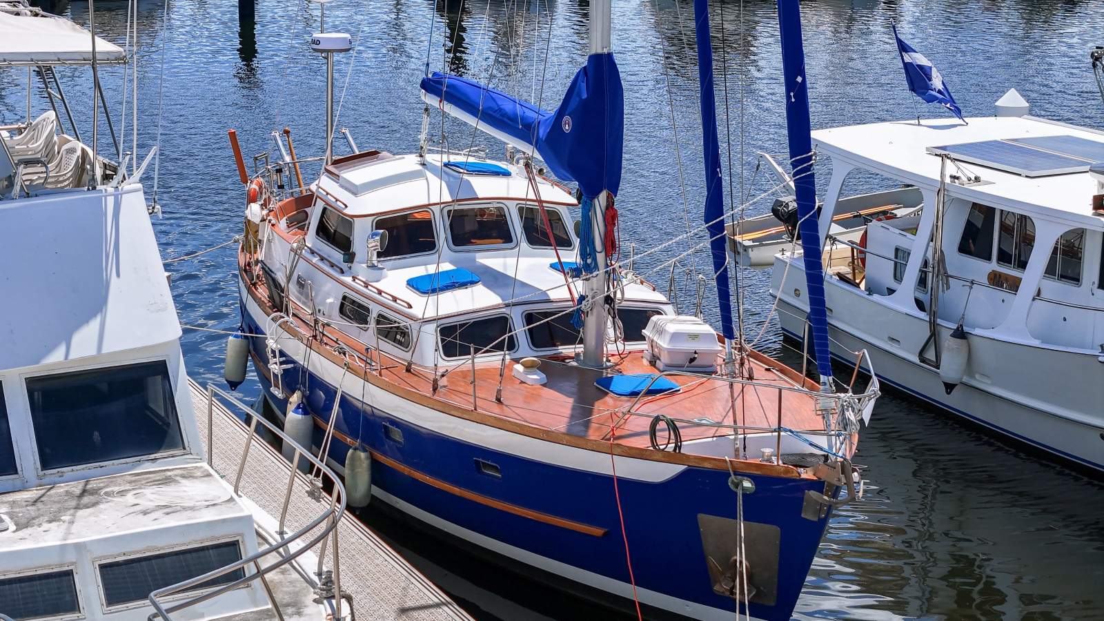 Cheoy Lee 43 Pilothouse Motorsailer HIGHLY UPGRADED, NEW MAST, RIGGING & SAILS!