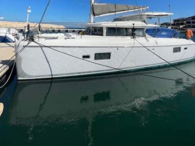 Lagoon 420 3 CABIN OWNERS VERSION 