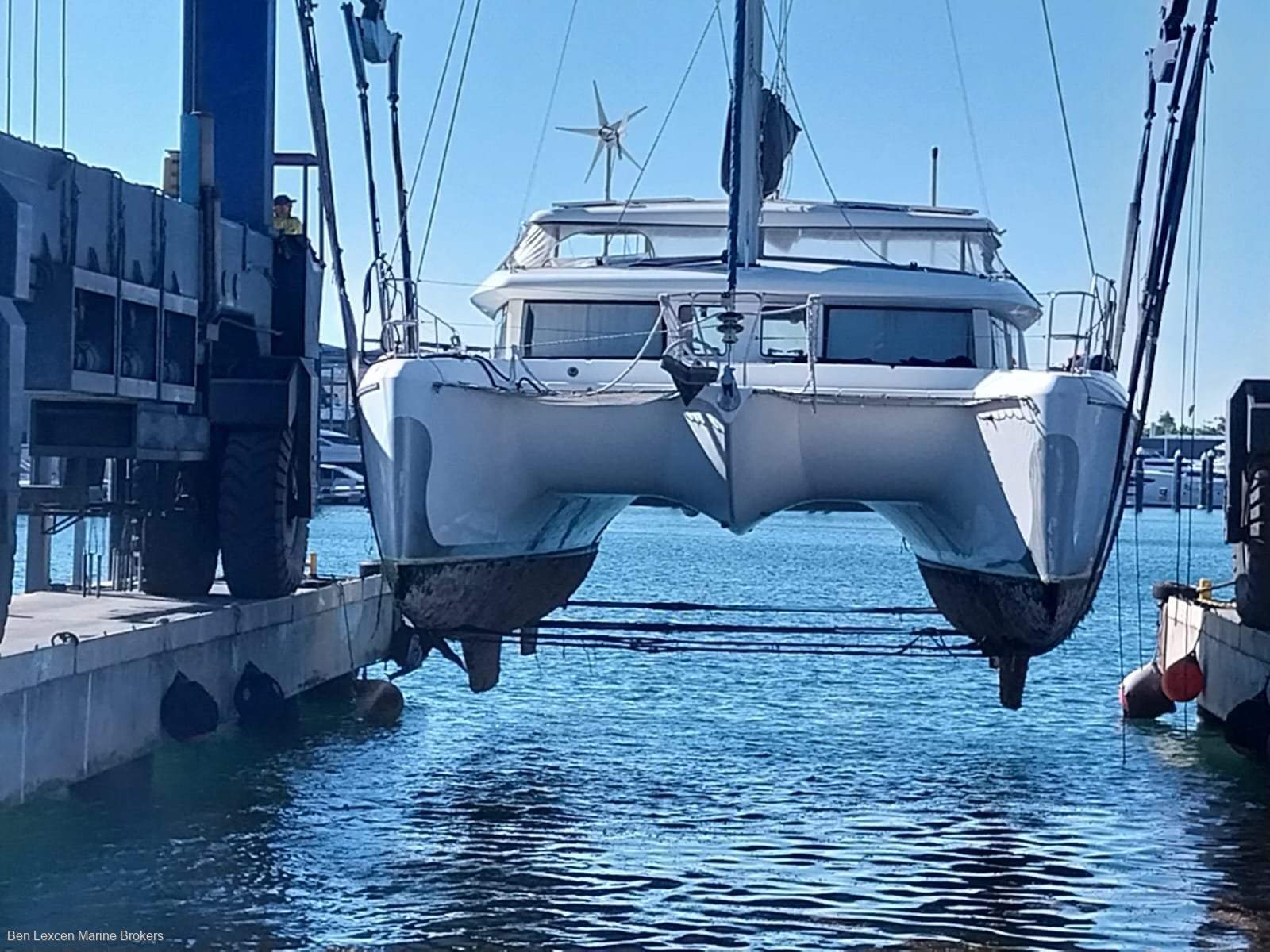 Lagoon 420 3 CABIN OWNERS VERSION