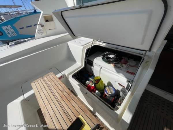 Lagoon 420 3 CABIN OWNERS VERSION