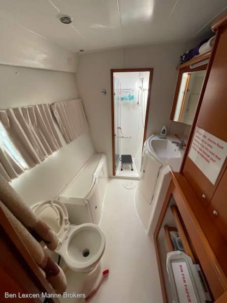 Lagoon 420 3 CABIN OWNERS VERSION