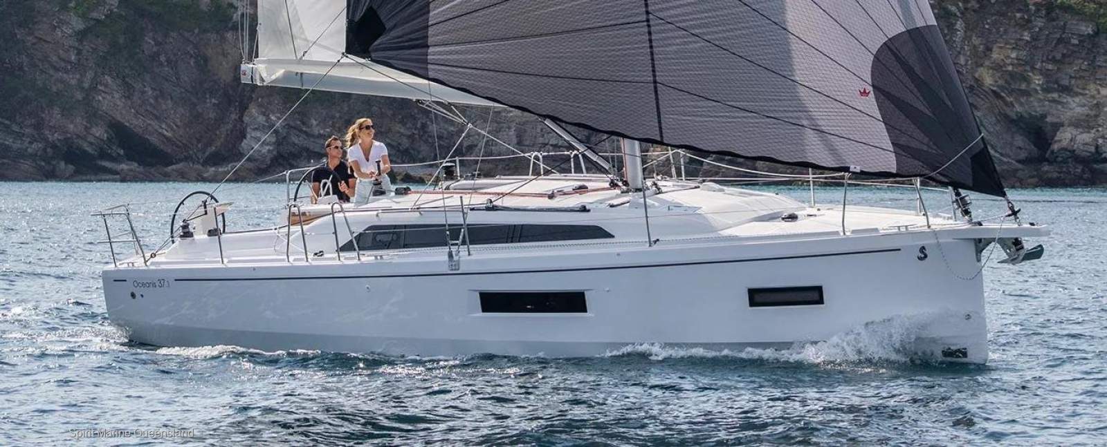 Beneteau Oceanis 37.1
