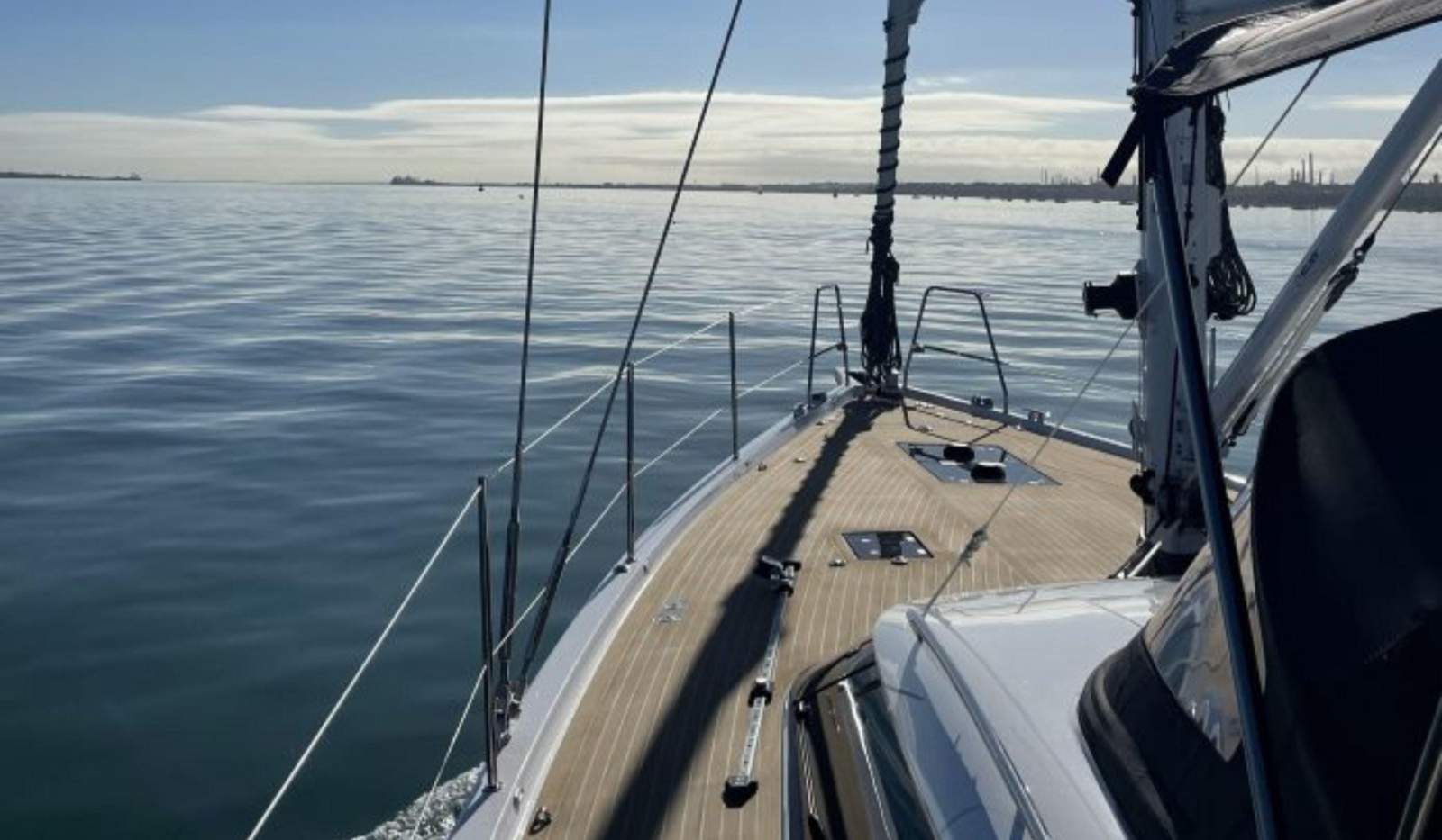 Oyster 495