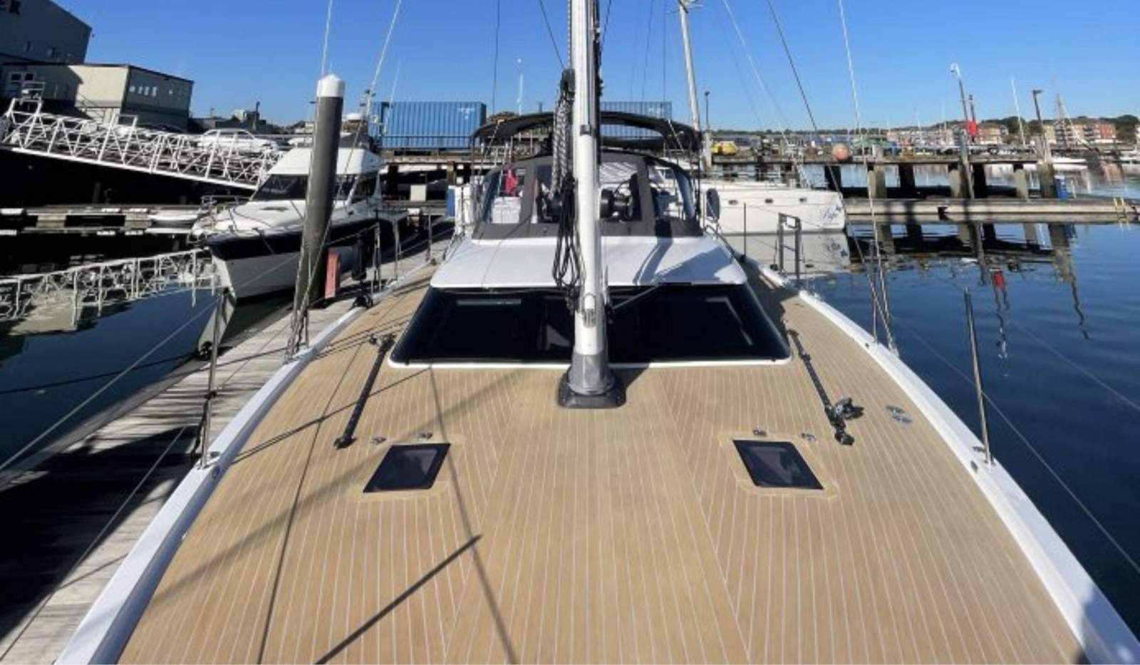 Oyster 495