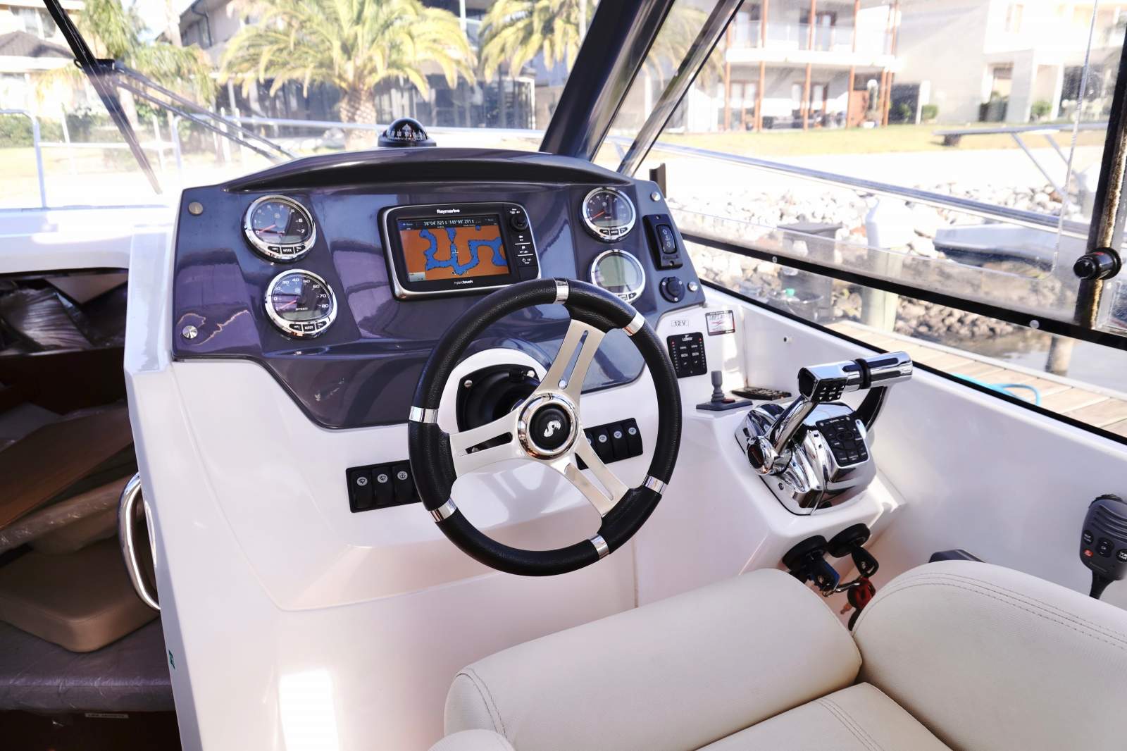 Beneteau Antares 8.80 OB