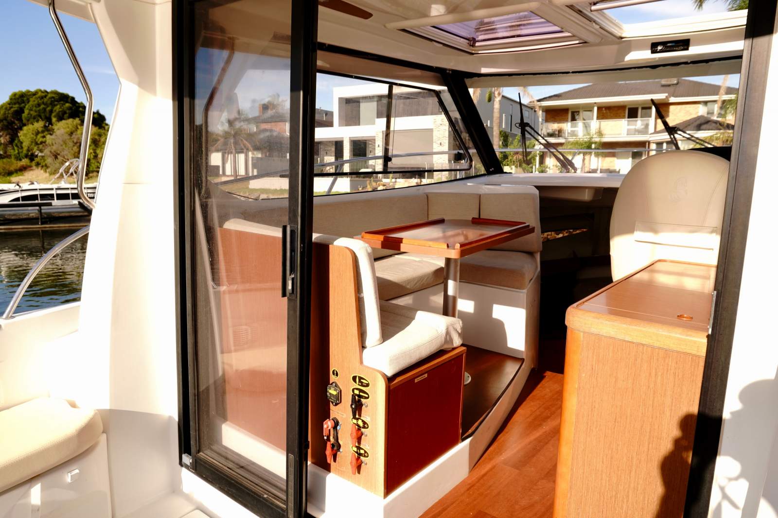 Beneteau Antares 8.80 OB