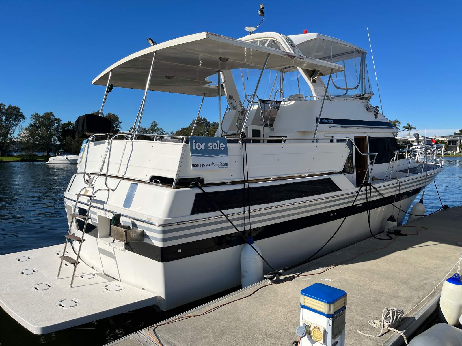 Ranger 40 Sundeck