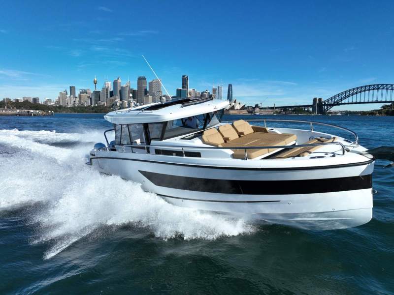 Wellcraft 355 Commuter