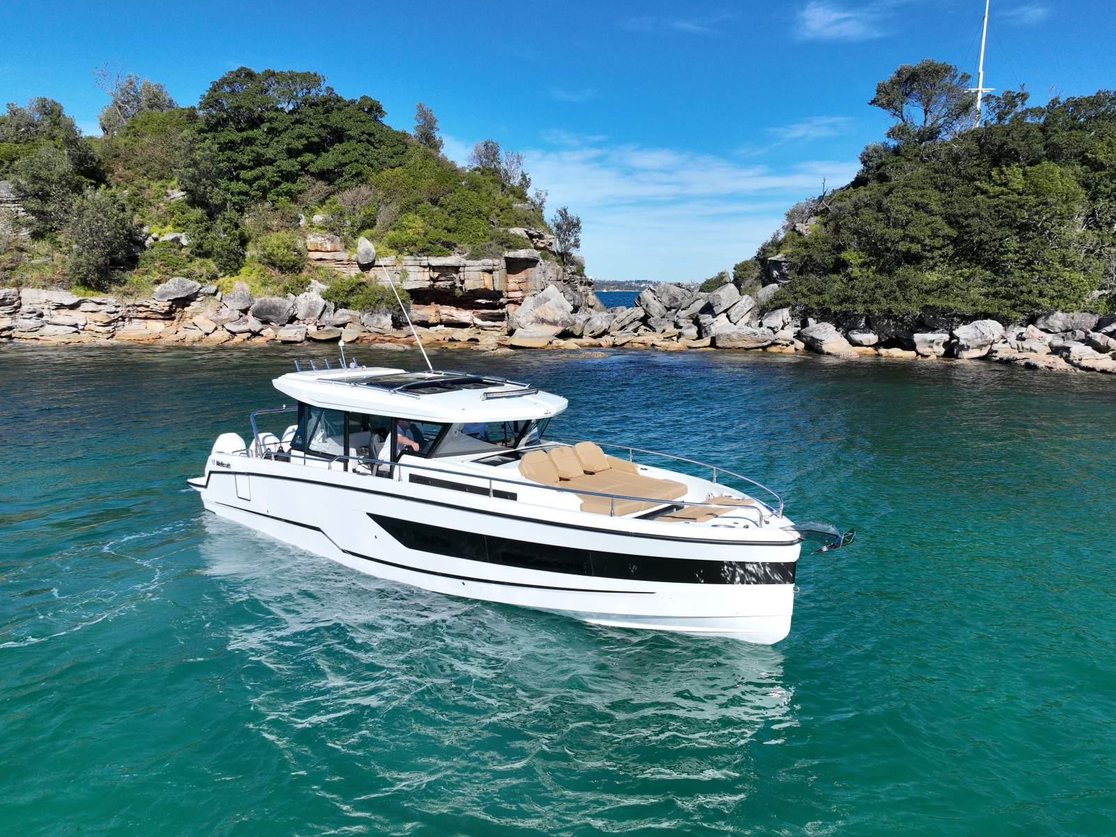 Wellcraft 355 Commuter