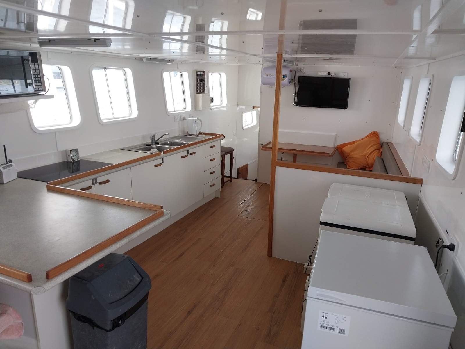 Stewart Ex Cray Boat Long Range Fibreglass Motor Cruiser
