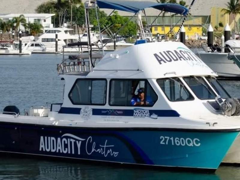 Kevlacat 3700 Flybridge