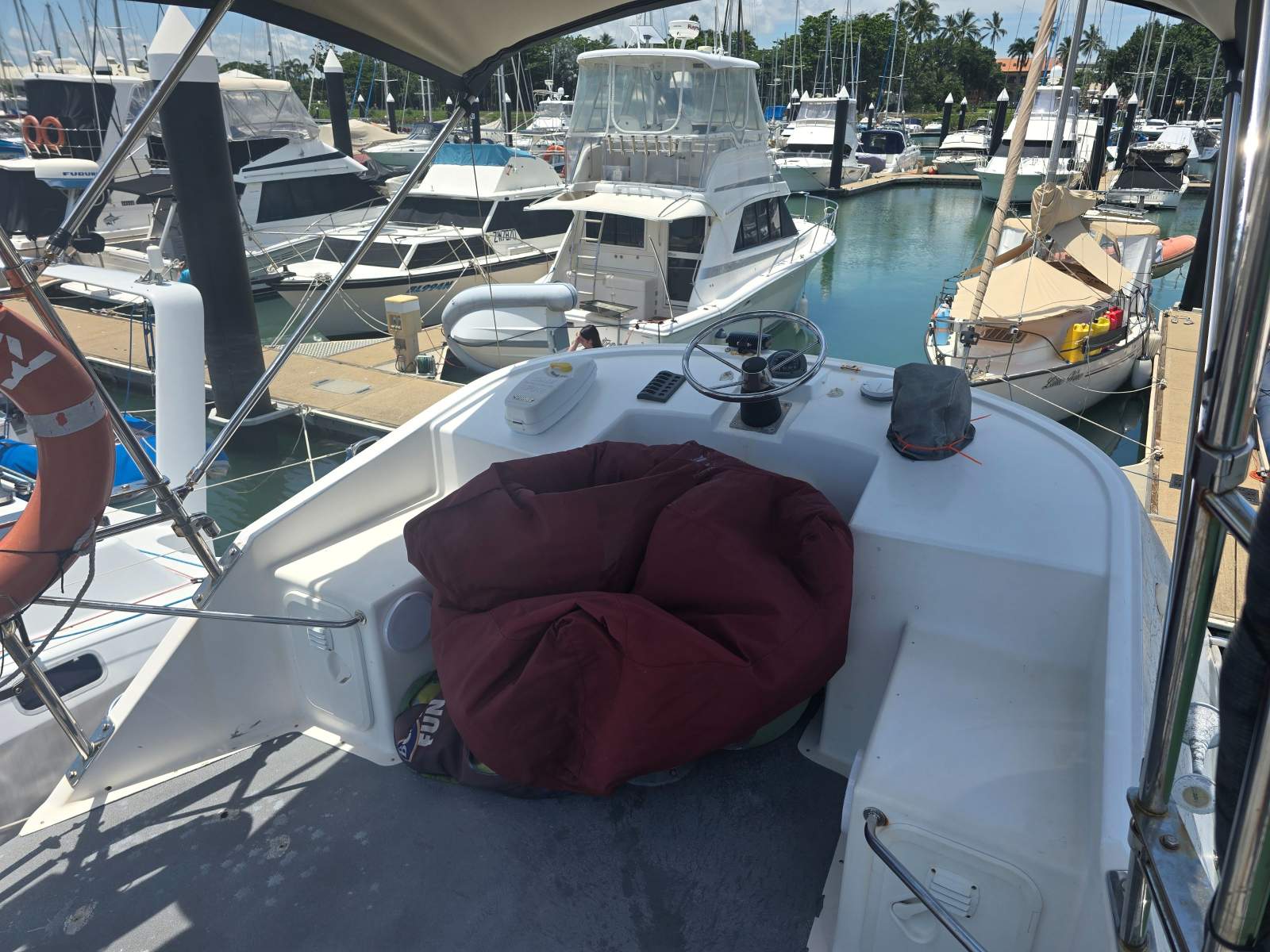 Kevlacat 3700 Flybridge