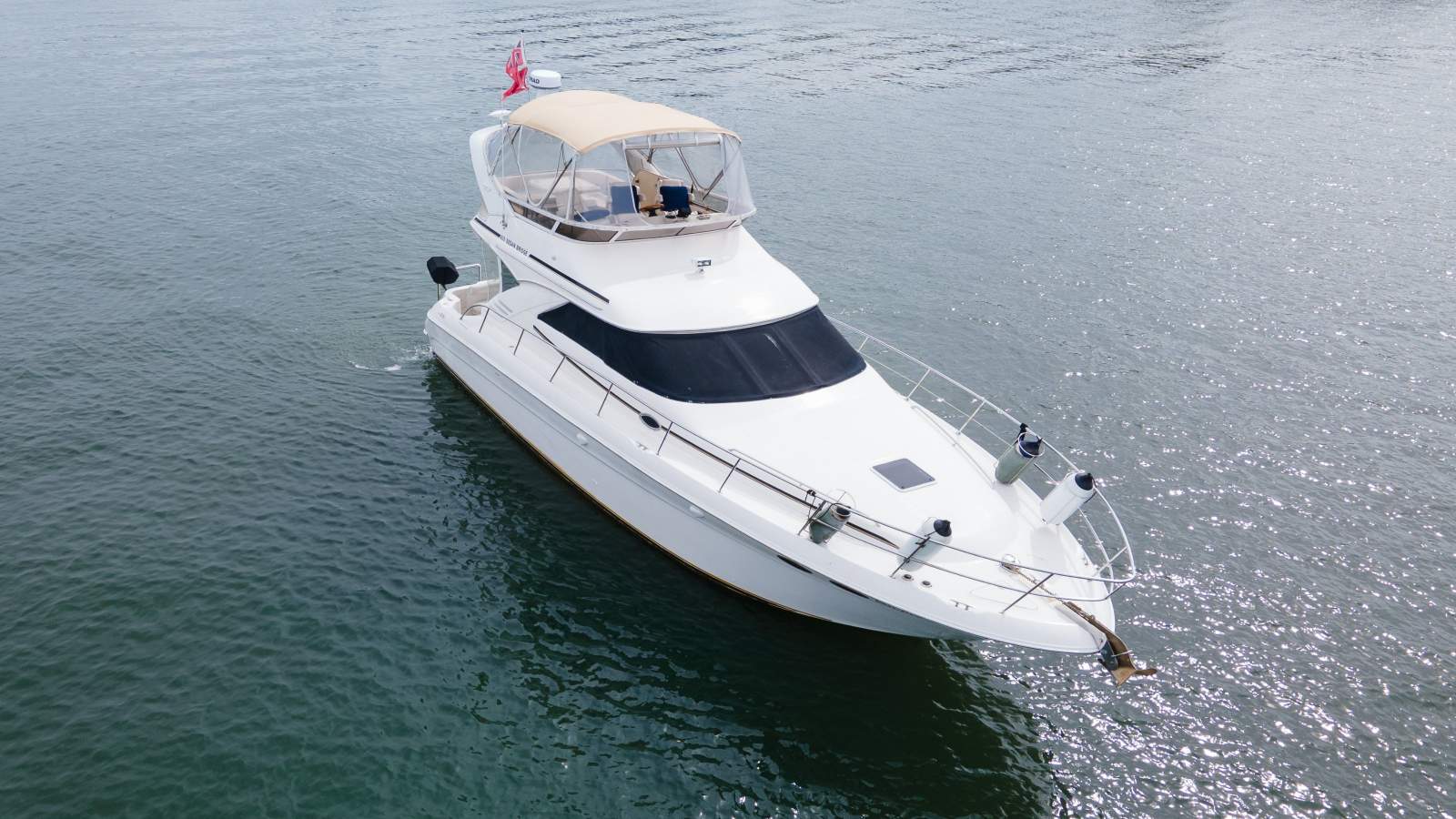 Sea Ray 400 Sedan Bridge