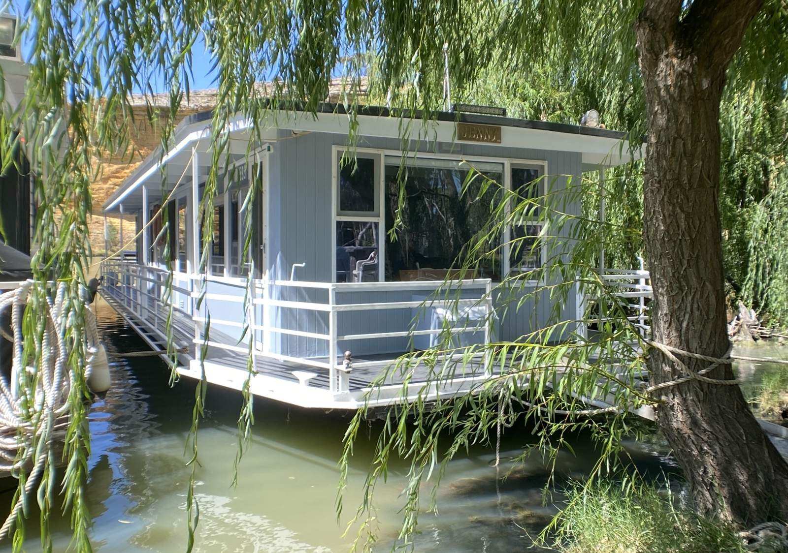 JENNY. A must see, two bed, one bath, Houseboat.