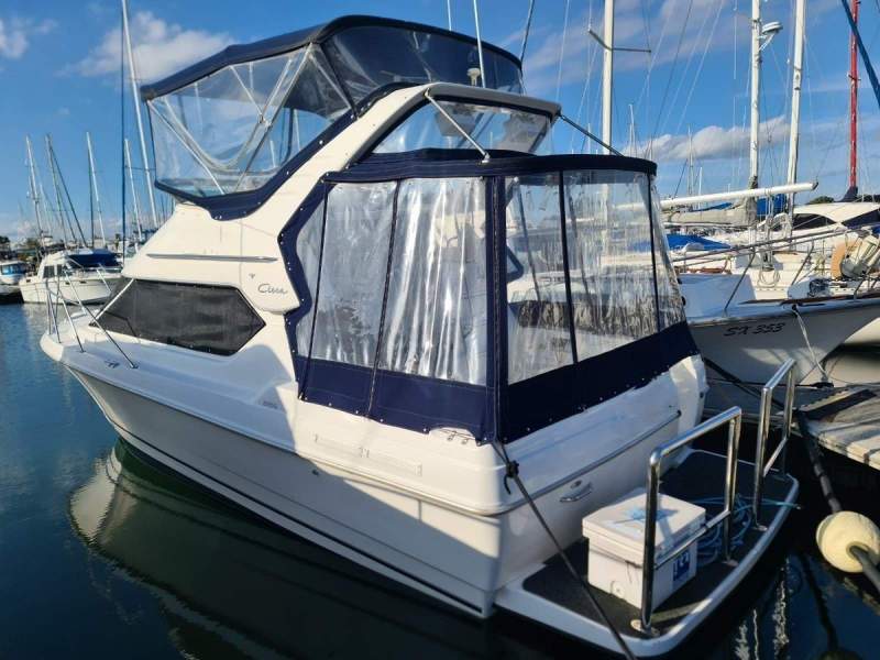 Bayliner 2858 Flybridge Cruiser