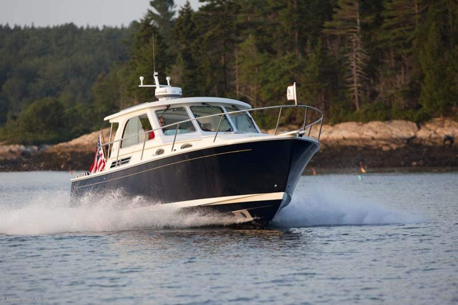 Back Cove 30 Single diesel shaft drive deep V cruiser
