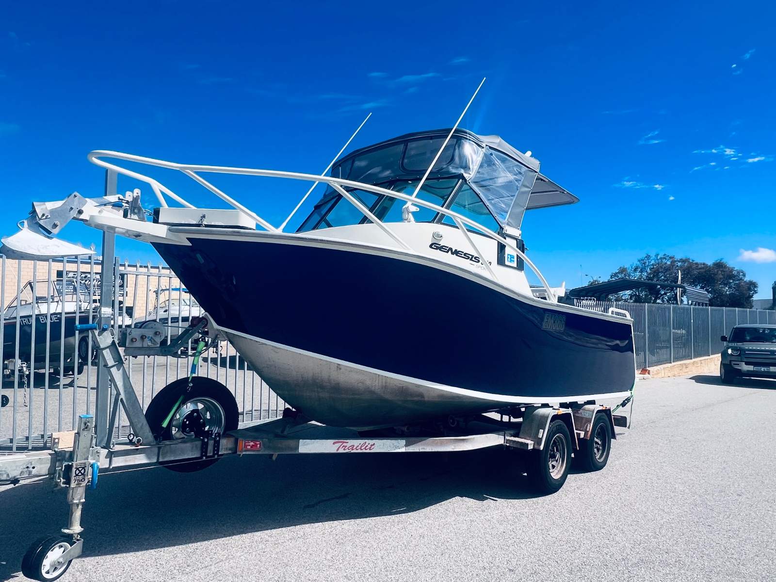 Genesis 550 Sports