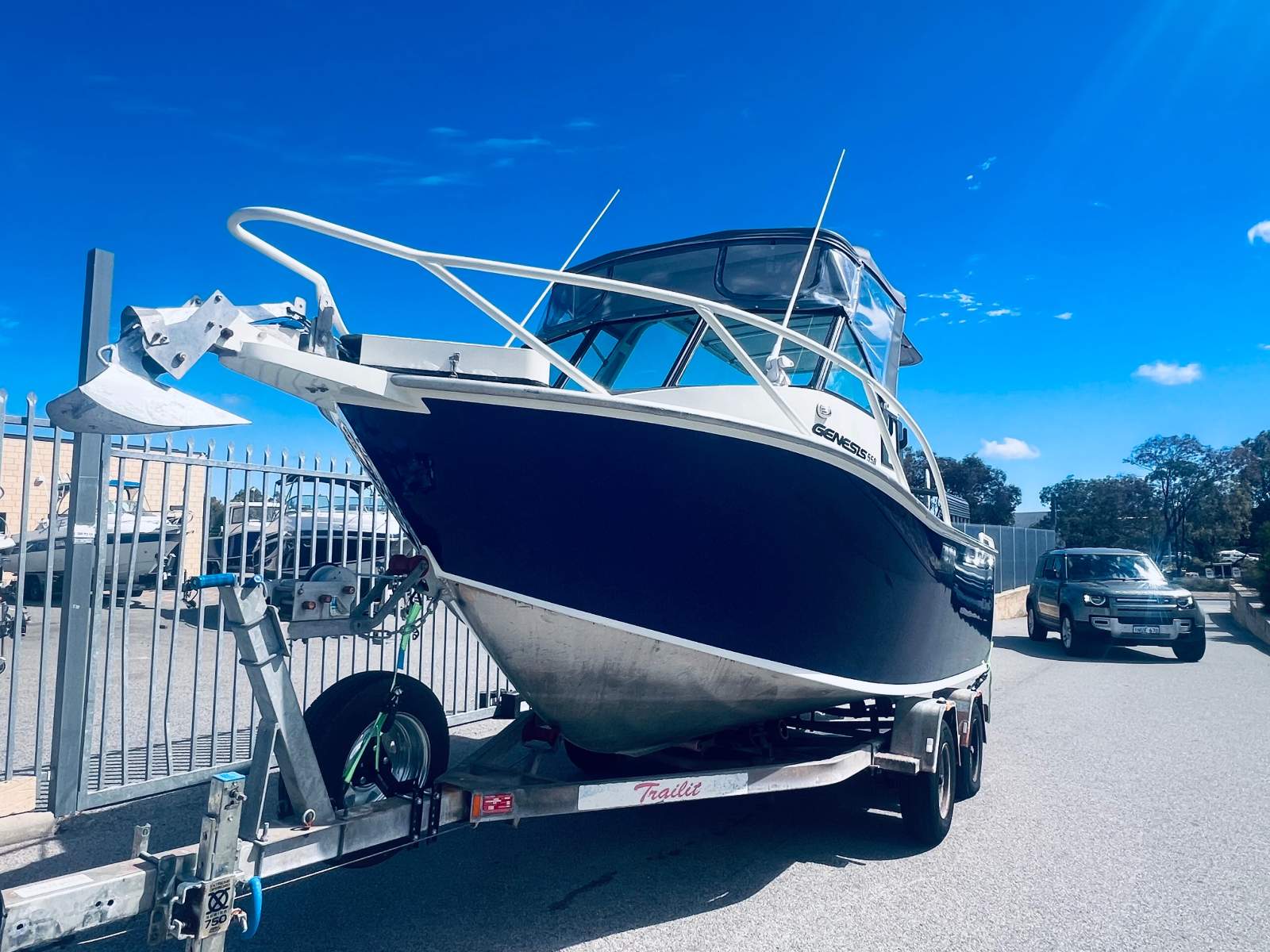 Genesis 550 Sports