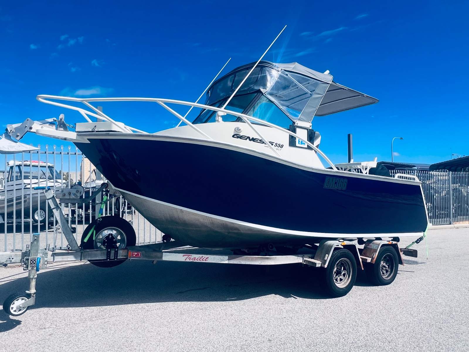 Genesis 550 Sports