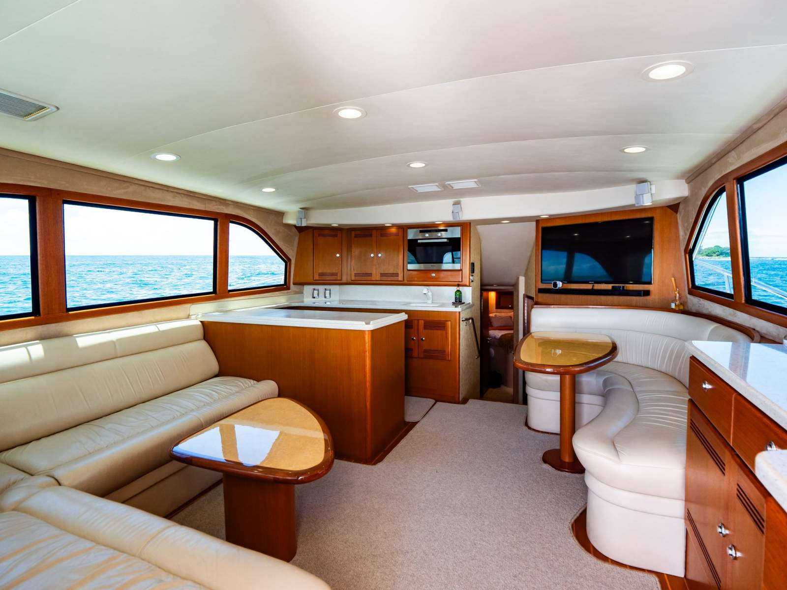 Cabo 48 Flybridge Sportfish