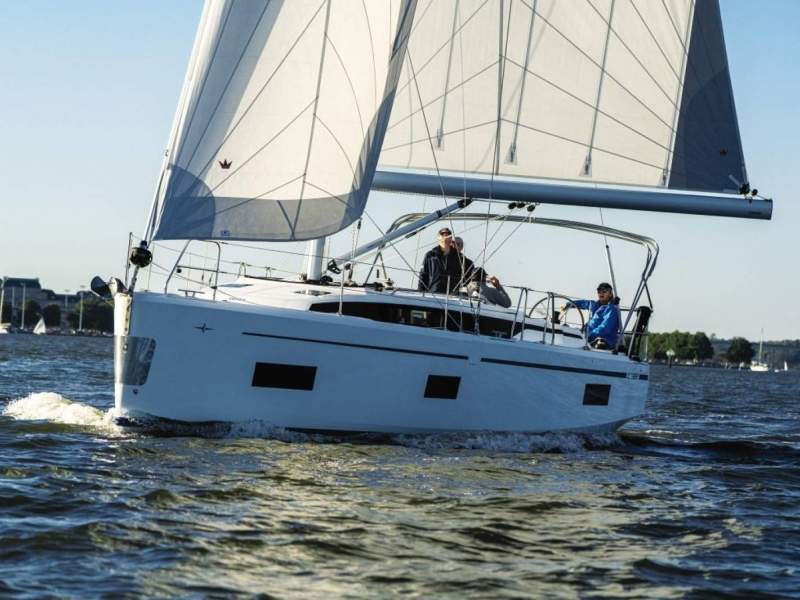 Bavaria C38