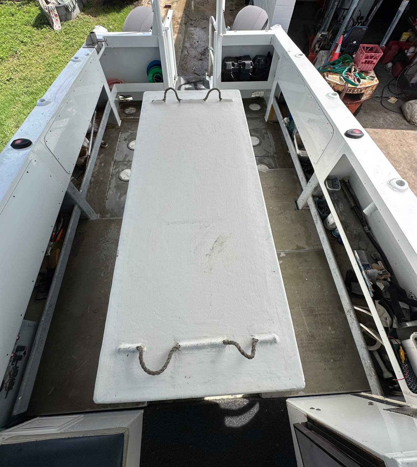 Hammerhead Custom 800 powercat