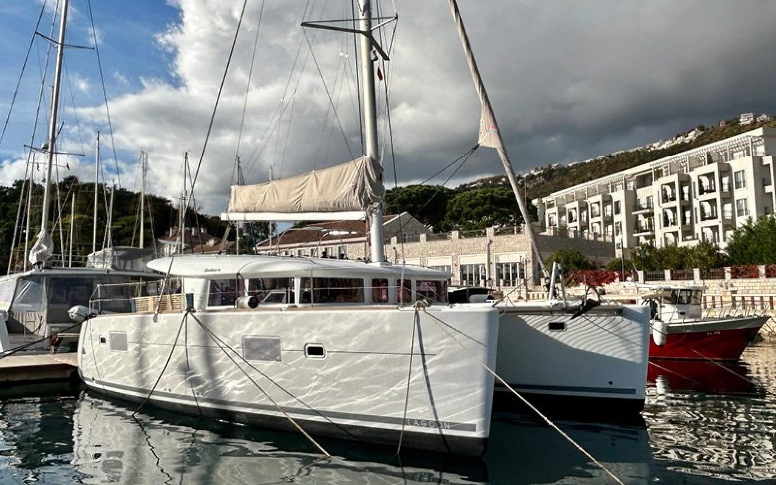 Lagoon 400