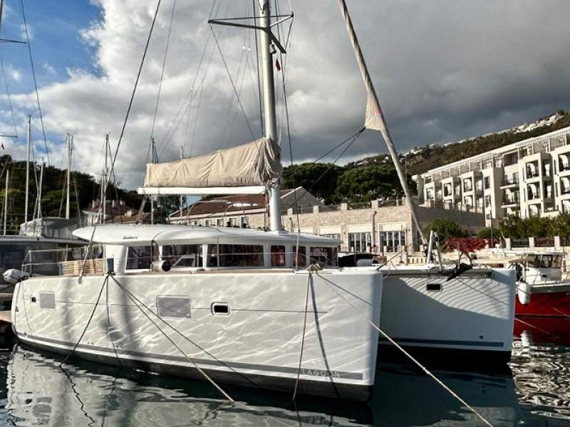 Lagoon 400