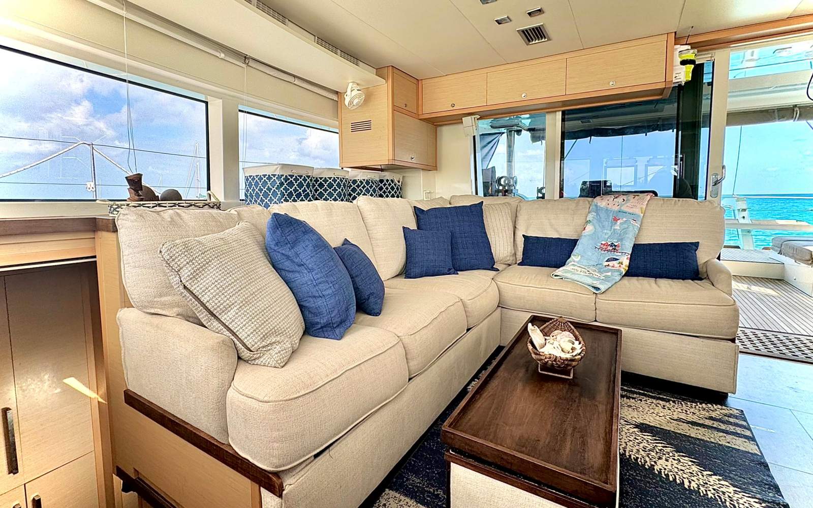 Lagoon 52 Flybridge