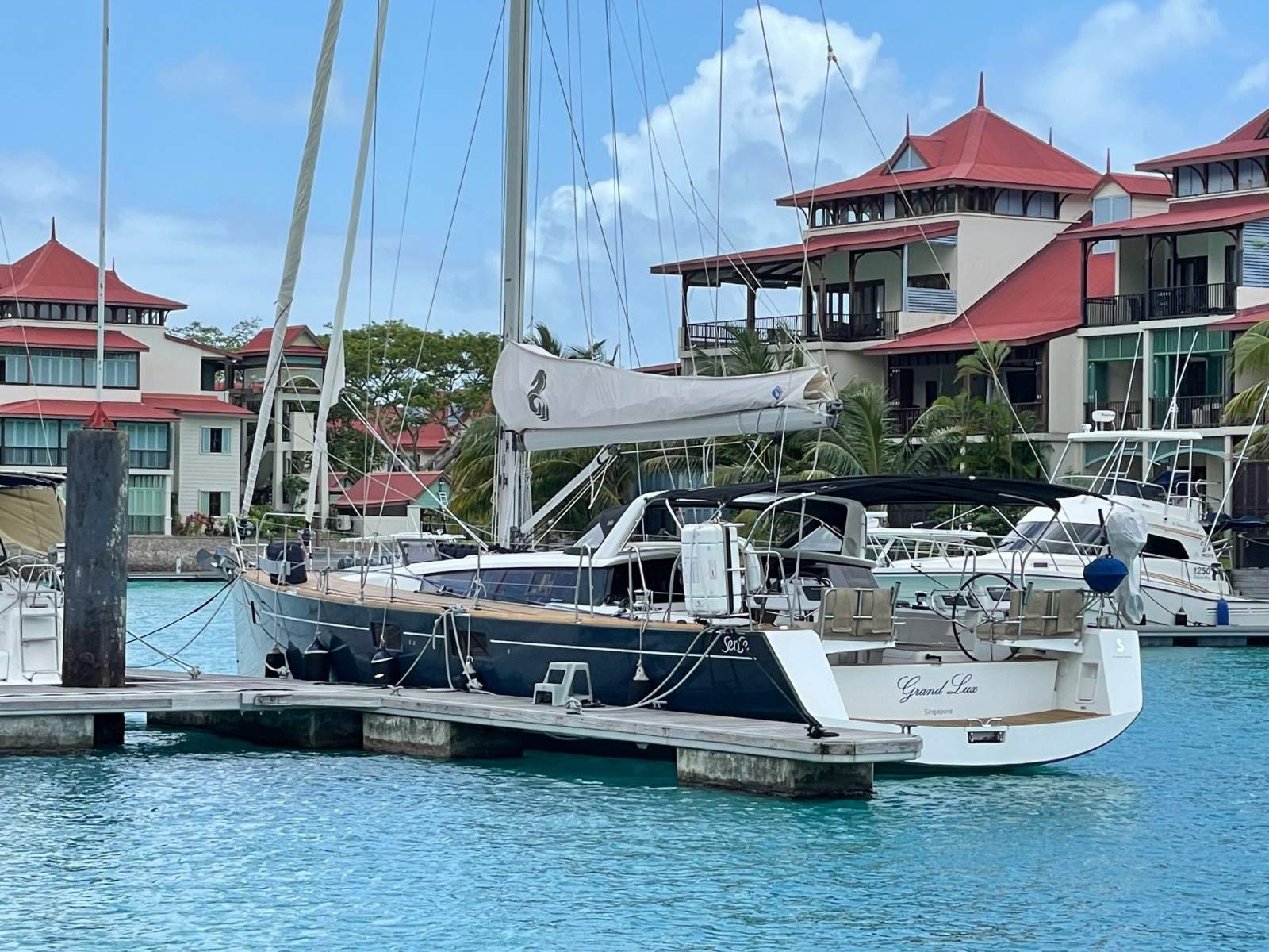 Beneteau Sense 55