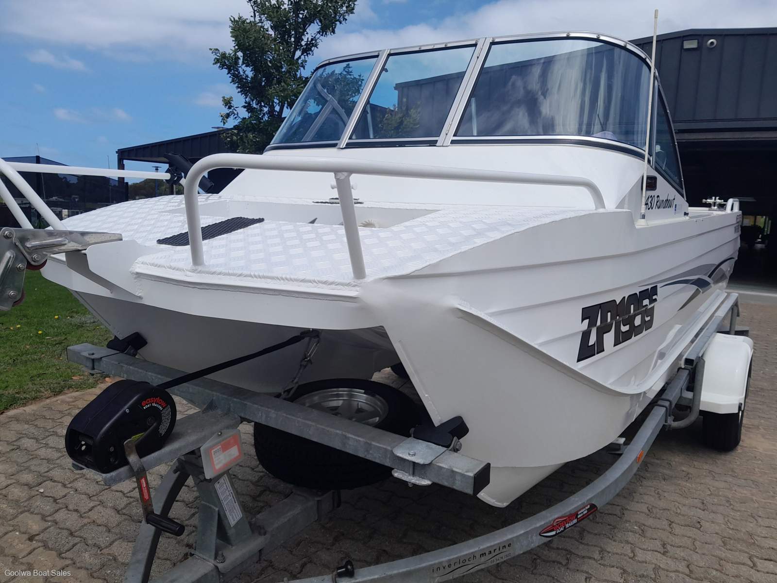Websters Twinfisher 4.3 Runabout