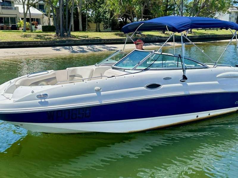 Chaparral 254 Sunesta Bow Rider