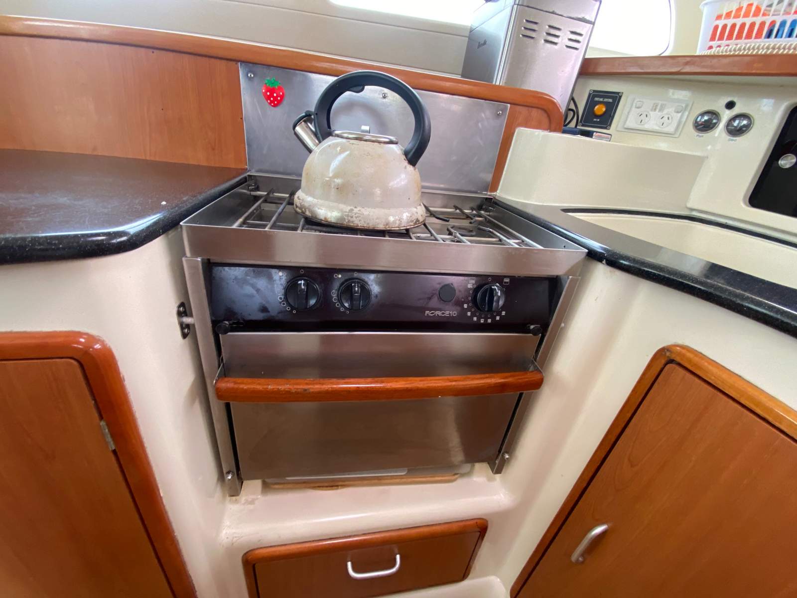 Leopard Catamarans 43 Melita