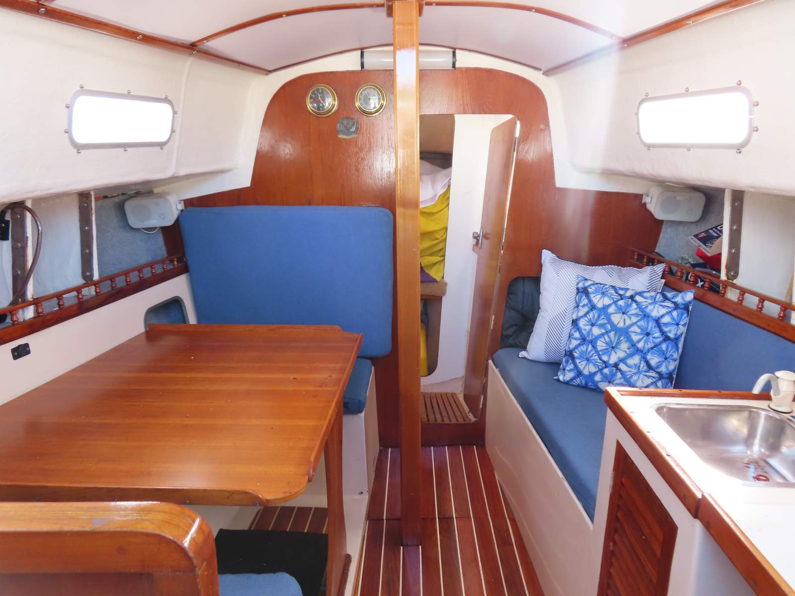 Van De Stadt Spirit 28 EXCELLENT PEDIGREE, CAPABLE CRUISER/RACER!