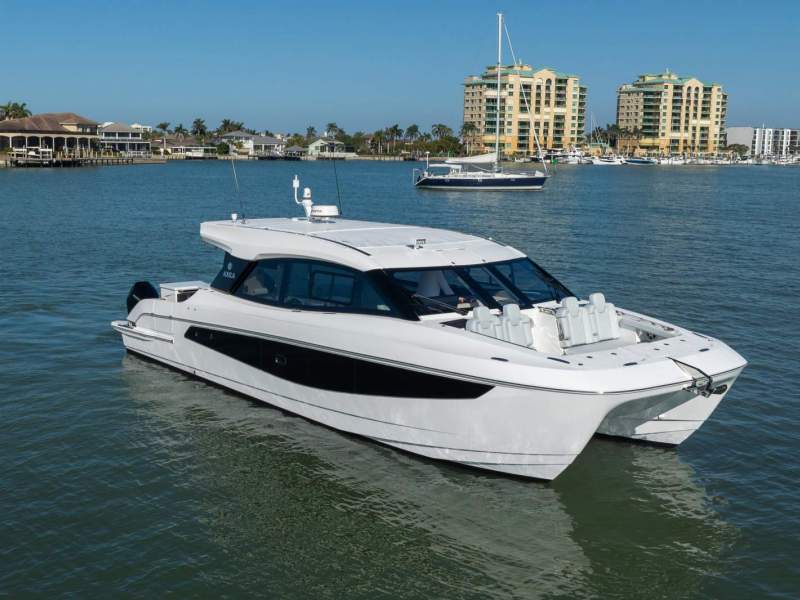 Aquila 42 Coupe