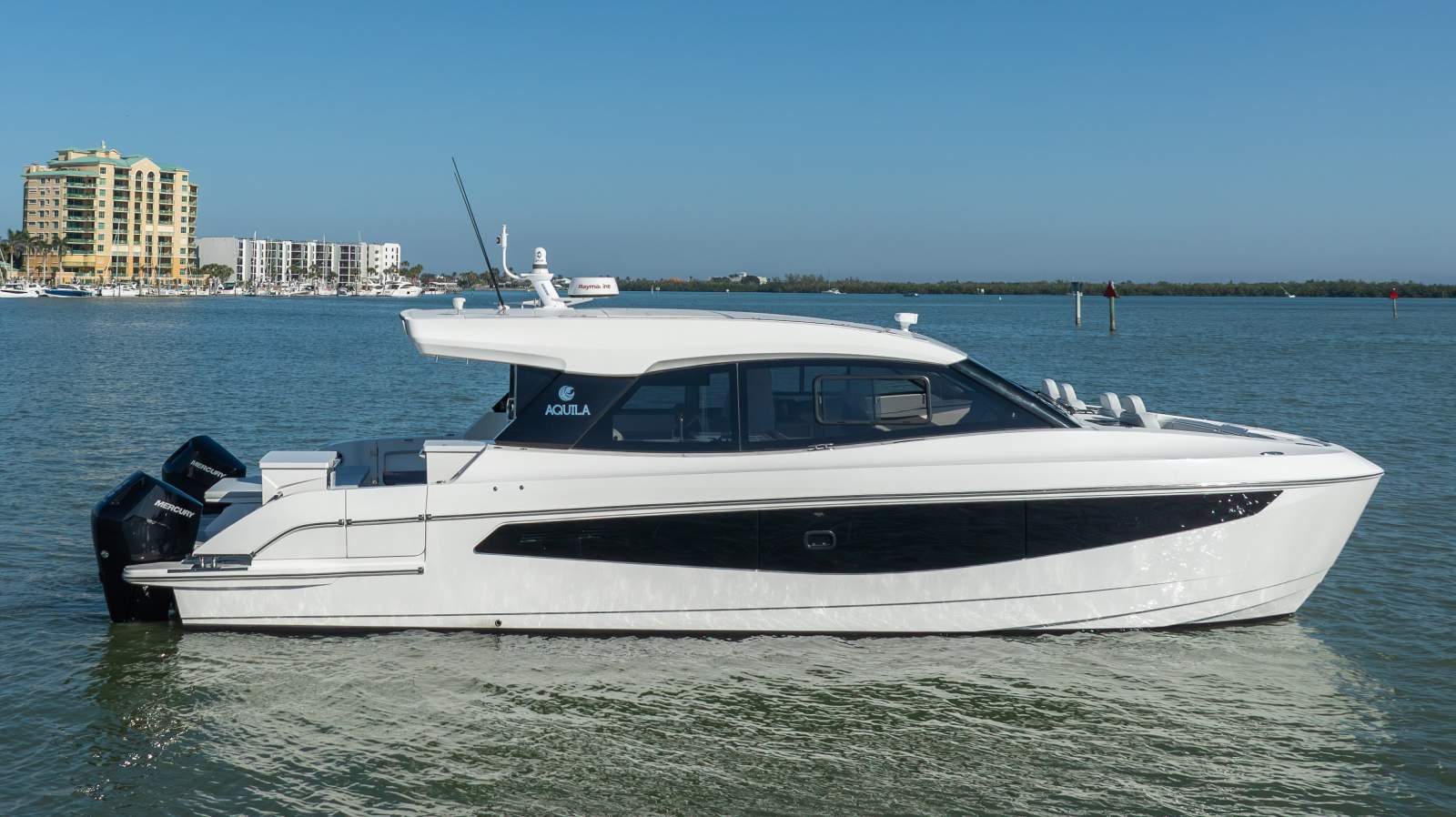 Aquila 42 Coupe