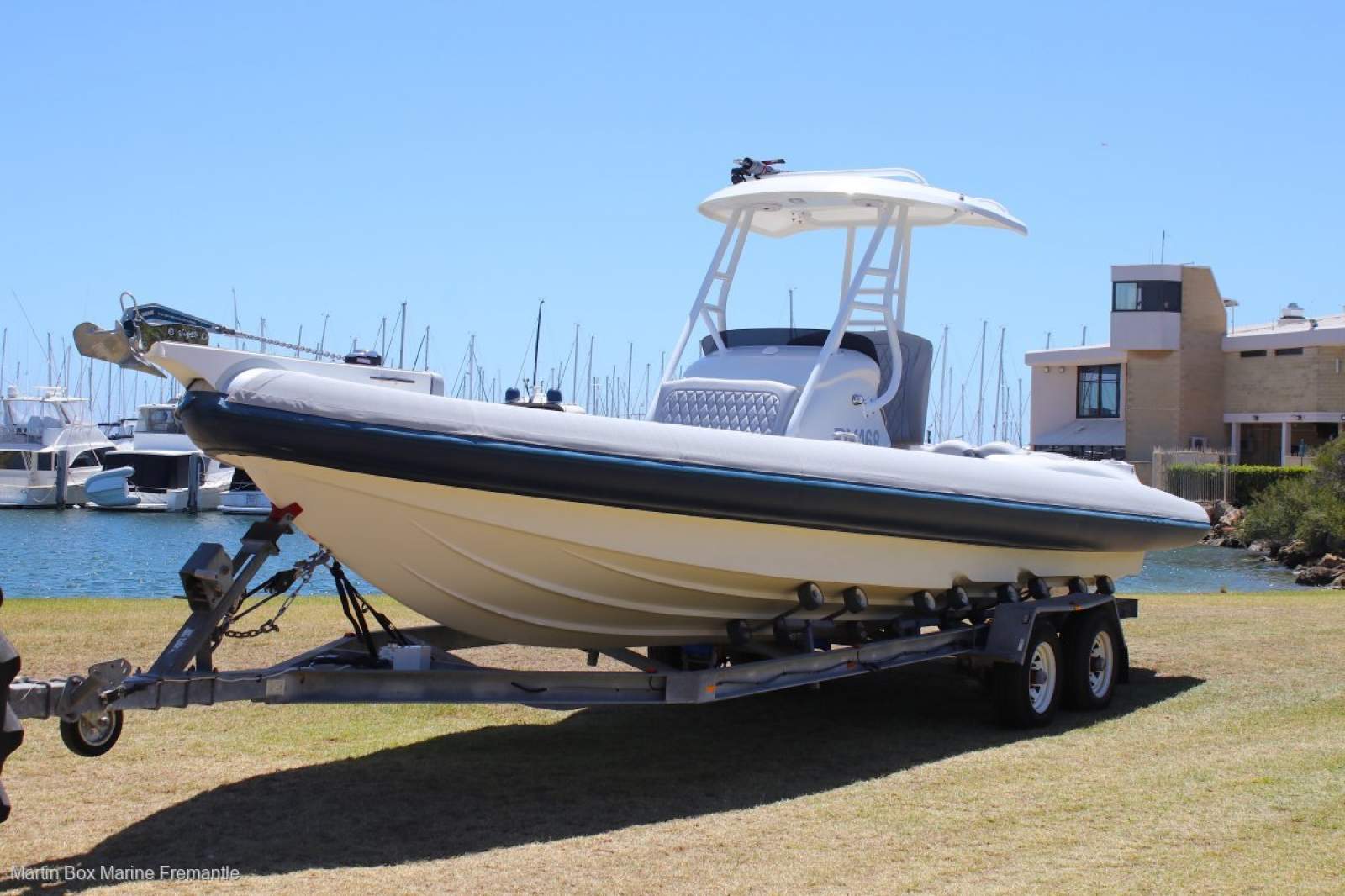 Cougar R9 with 320Hp Cummins Diesel